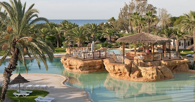Sentido-Phenicia-POOL-BAR