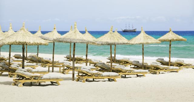 Movenpick-Resort-and-Marine-Spa-Sousse-BEACH2