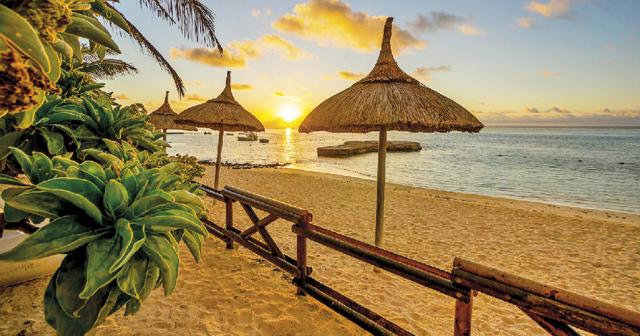 Le-Peninsula-Bay-Beach-Resort-BEACH-2