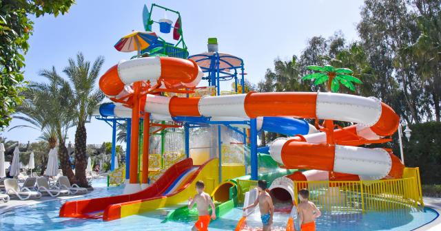 Royal-Holiday-Palace-2024-WATERSLIDE