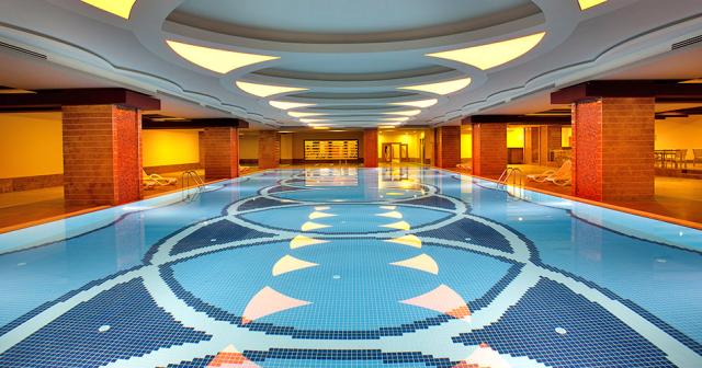 Royal-Holiday-Palace-INDOOR-POOL