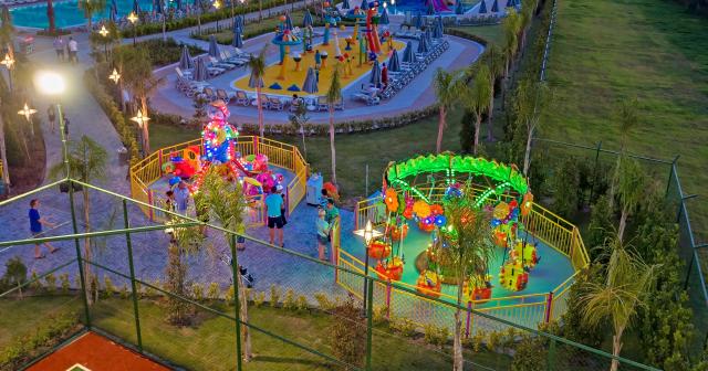 Royal-Seginus-2024-LUNAPARK-02