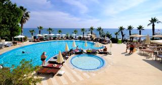 Anitas Beach Club