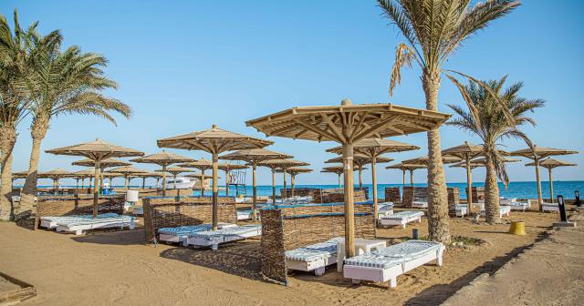 Palm-Beach-Resort-2025-BEACH-03