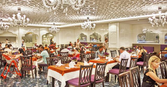 Royal-Taj-Mahal-RESTAURANT2