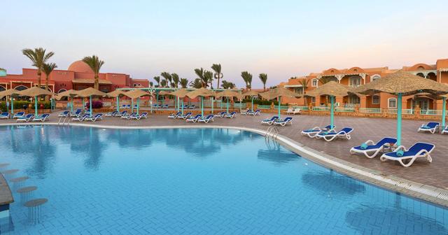 Radisson-Blu-Resort-El-Quseir-POOL-2022