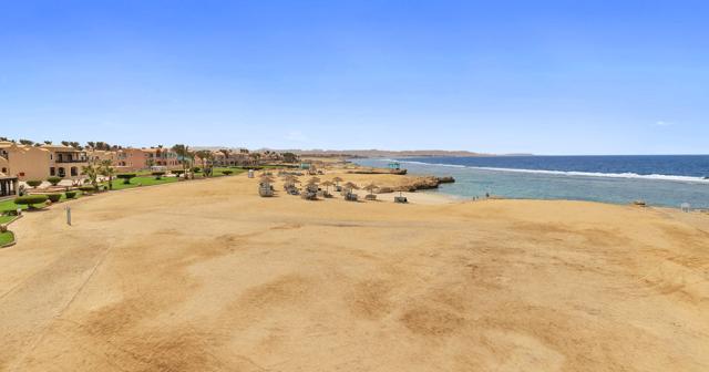 Radisson-Blu-Resort-El-Quseir-BEACH-03-2022