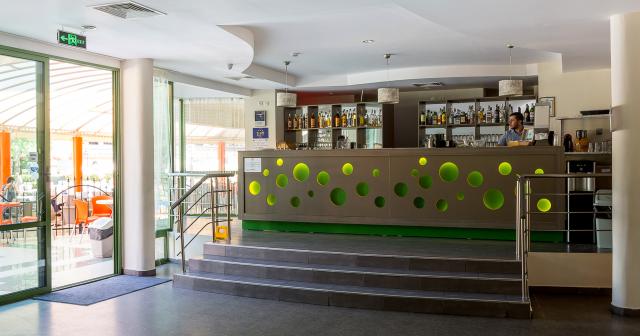 Mpm-Kalina-Garden-LOBBY-BAR-2025