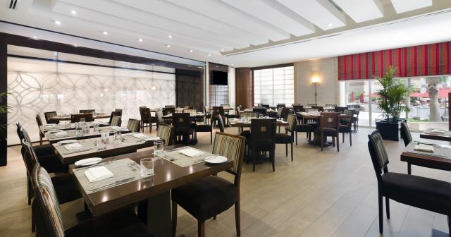 Khalidiya-Palace-Rayhaan-By-Rotana-RESTAURANT-2025-01
