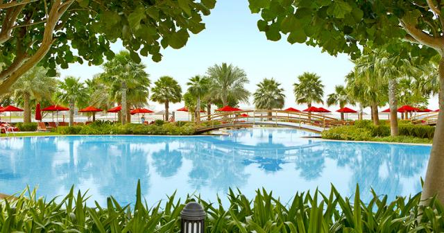 Khalidiya-Palace-Rayhaan-by-Rotana-POOL-2