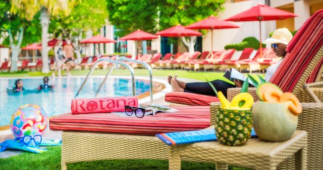 Khalidiya-Palace-Rayhaan-by-Rotana-POOL