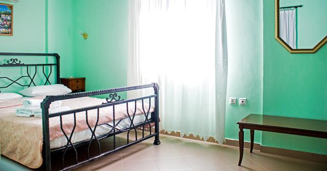 Siora-Mary-ROOM