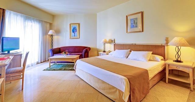Aurora-Oriental-Resort-ROOM