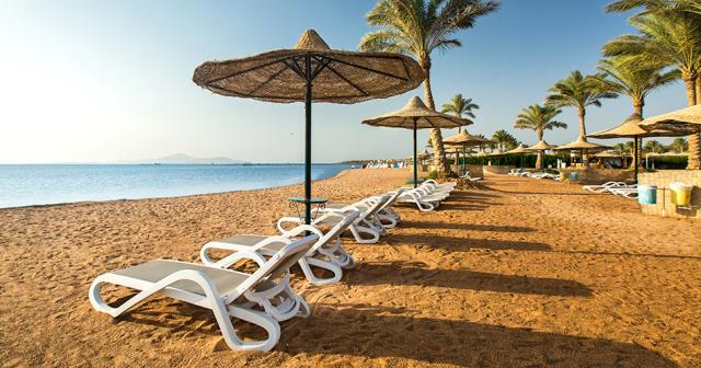 Aurora-Oriental-Resort-BEACH-2