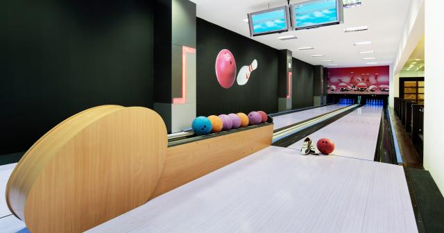 Alba-Royal-2025-BOWLING