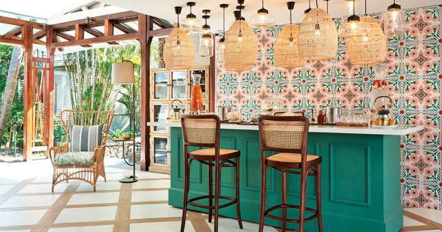 Paradise-Cove-Boutique-BAR-2022