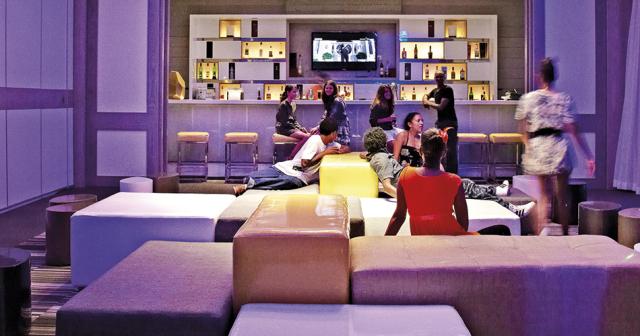 Long-Beach-Golf-and-Spa-NICHT-CLUB