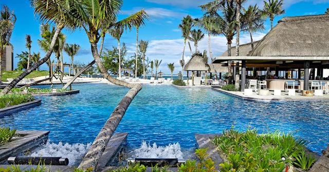 Long-Beach-Golf-and-Spa-POOL-3