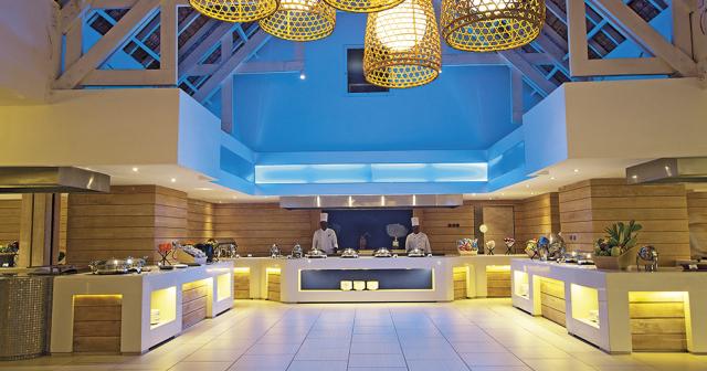 Ambre-Resort-and-Spa-RESTAURANT-02