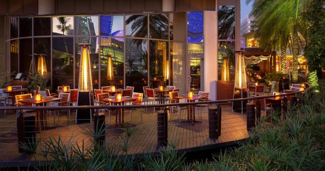 Beach-Rotana-2025-RESTAURANT-03