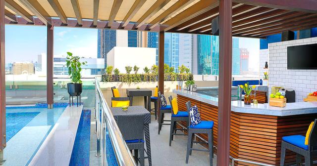 Voco-Dubai-POOL-BAR-2023