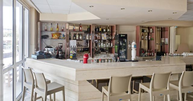 Golden-Odyssey-BAR-2025