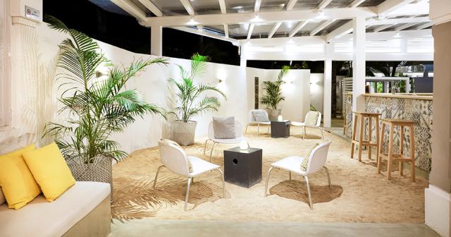 Tropical-Attitude-BAR-2