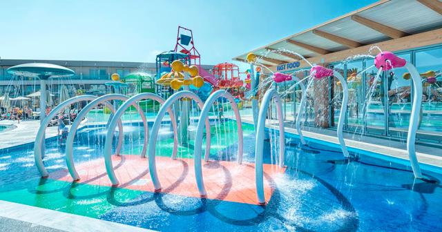Lyttos-Beach-WATERSLIDES-4