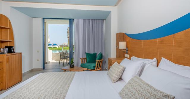 Lyttos-Beach-suite-superior-seafront-view-junior-suite-sea-fron