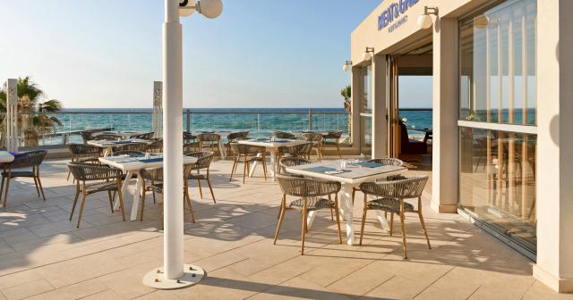 Lyttos-Beach-MEAT-AND-GRILL-RESTAURANT