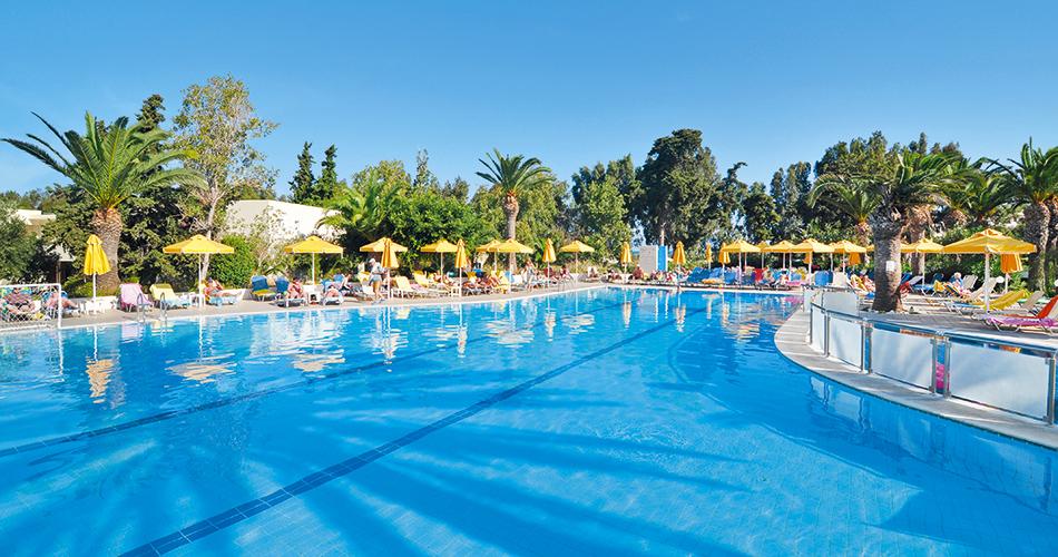 Kipriotis-Hippocrates-POOL-4