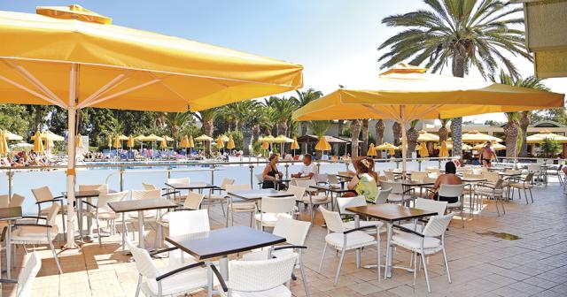 Kipriotis-Hippocrates-POOL-BAR