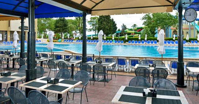 Sol-Nessebar-Bay-and-Mare-MAIN-RESTAURANT-OUTSIDE-2022
