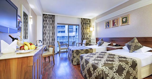 Alba-Queen-ROOM