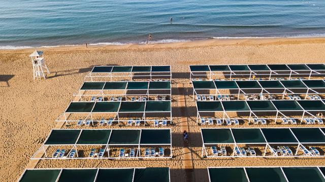 Alba-Queen-BEACH-03