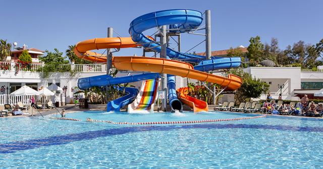 Alba-Queen-WATERSLIDE-2