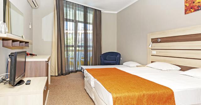Blue-Orange-ROOM-NEW