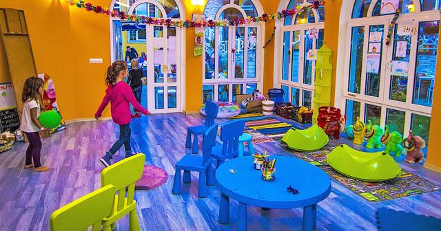 Blue-Orange-KIDS-CLUB