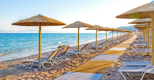 Akti-Imperial-Deluxe-Spa-Resort-BEACH-2018