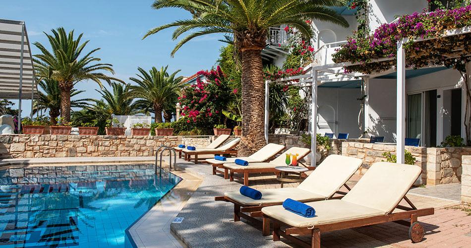 Rethymno-Mare-Royal-And-Waterpark-POOL