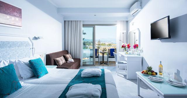 Rethymno-Mare-Royal-And-Waterpark-DELUXE-ROOM