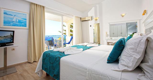 Rethymno-Mare-Royal-And-Waterpark-SUPERIOR-ROOM