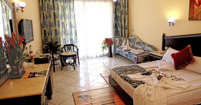 King-Tut-Hotel-Aqua-Park-Beach-Resort-ROOM