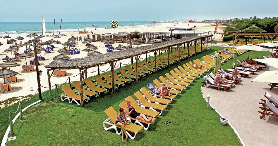 Club-Salammbo-Hammamet-and-Aquapark-NEW-SUNBEDS
