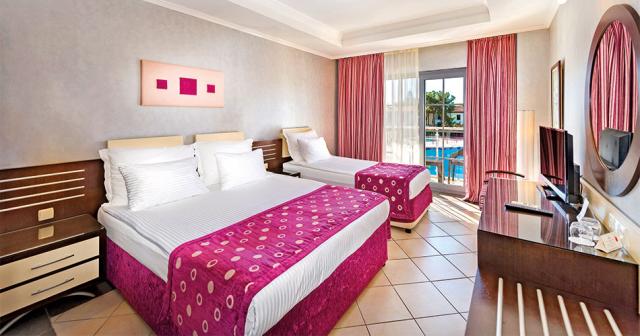 Club-Nena-2023-ROOM
