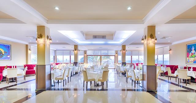 Club-Nena-RESTAURANT