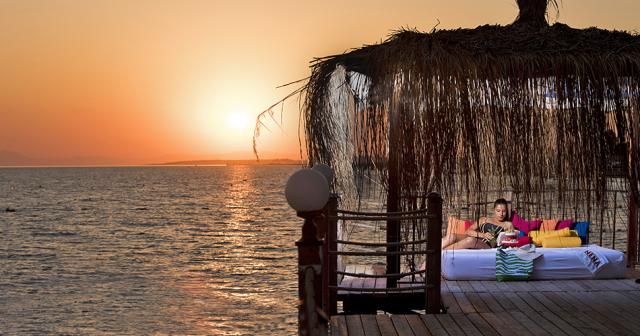 Club-Nena-SUNSET