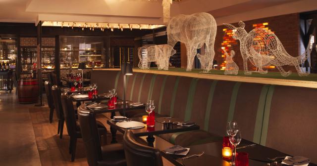 Anantara-The-Palm-Dubai-BAR-2025