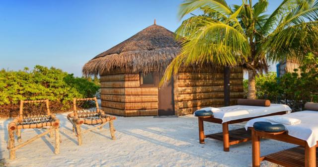 Adaaran-Select-Hudhuranfushi-MASSAGE