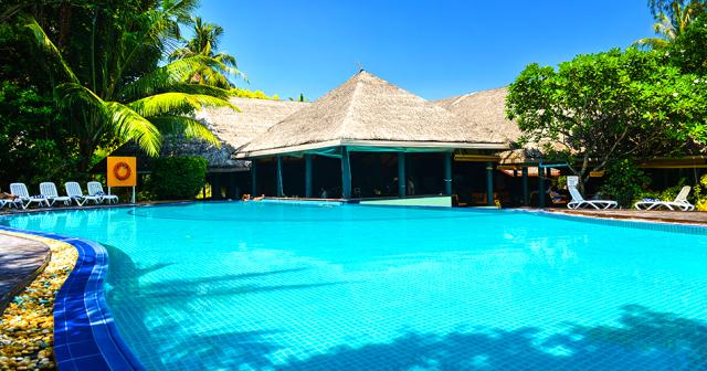 Adaaran-Select-Hudhuranfushi-POOL-2